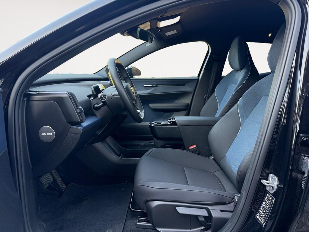 Volvo EX30 Batt. 69kWh 272CV Single motor Ext. Range Core RWD