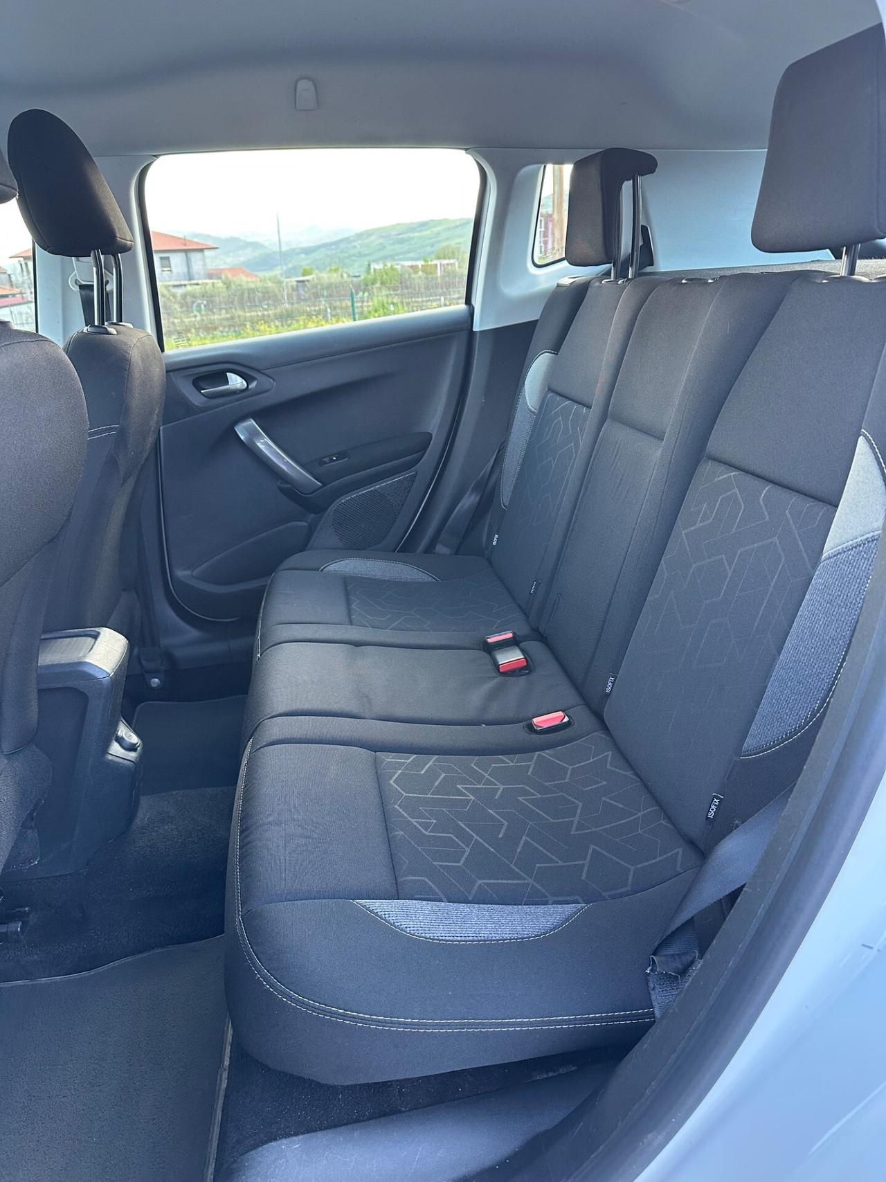 Peugeot 2008 BlueHDi 100 Active