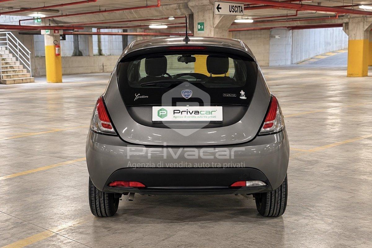 LANCIA Ypsilon 1.0 FireFly 5 porte S&S Hybrid Silver