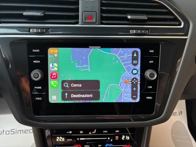 VOLKSWAGEN Tiguan 2.0 TDI 150 CV SCR DSG R-Line LUCI AMBIENTE