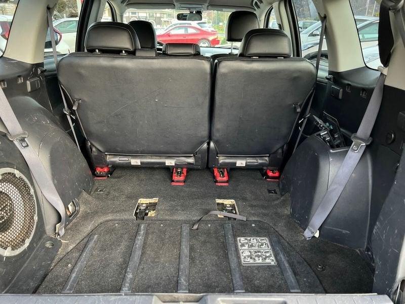 Mitsubishi Outlander Outlander 2.2 DI-D TC-SST Instyle DPF 7p
