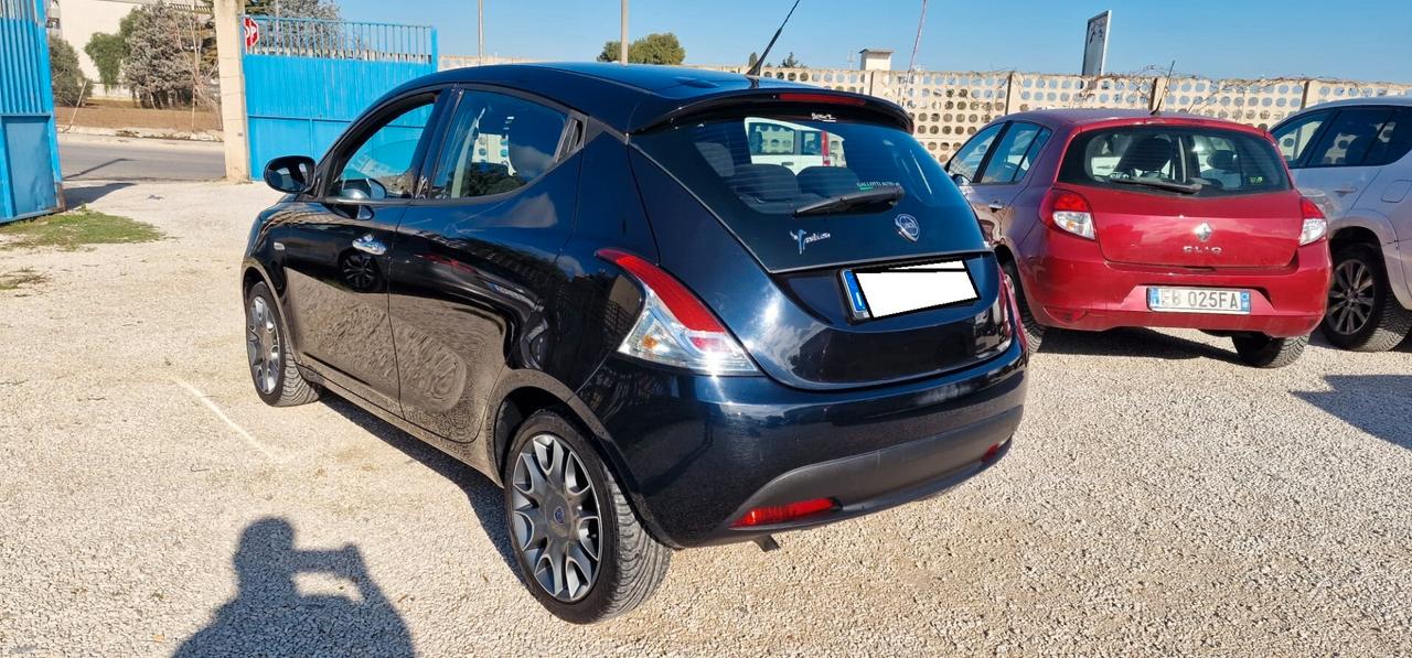 Lancia Ypsilon 0.9 TwinAir 85 CV 5 porte S&S DFN Platinum