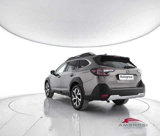 SUBARU OUTBACK 2.5i 4dventure lineartronic