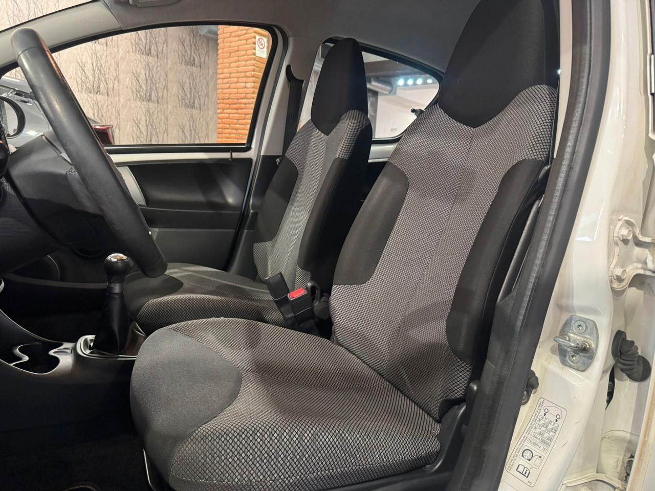 Toyota Aygo 1.0 12V VVT-i 5 porte Active Connect