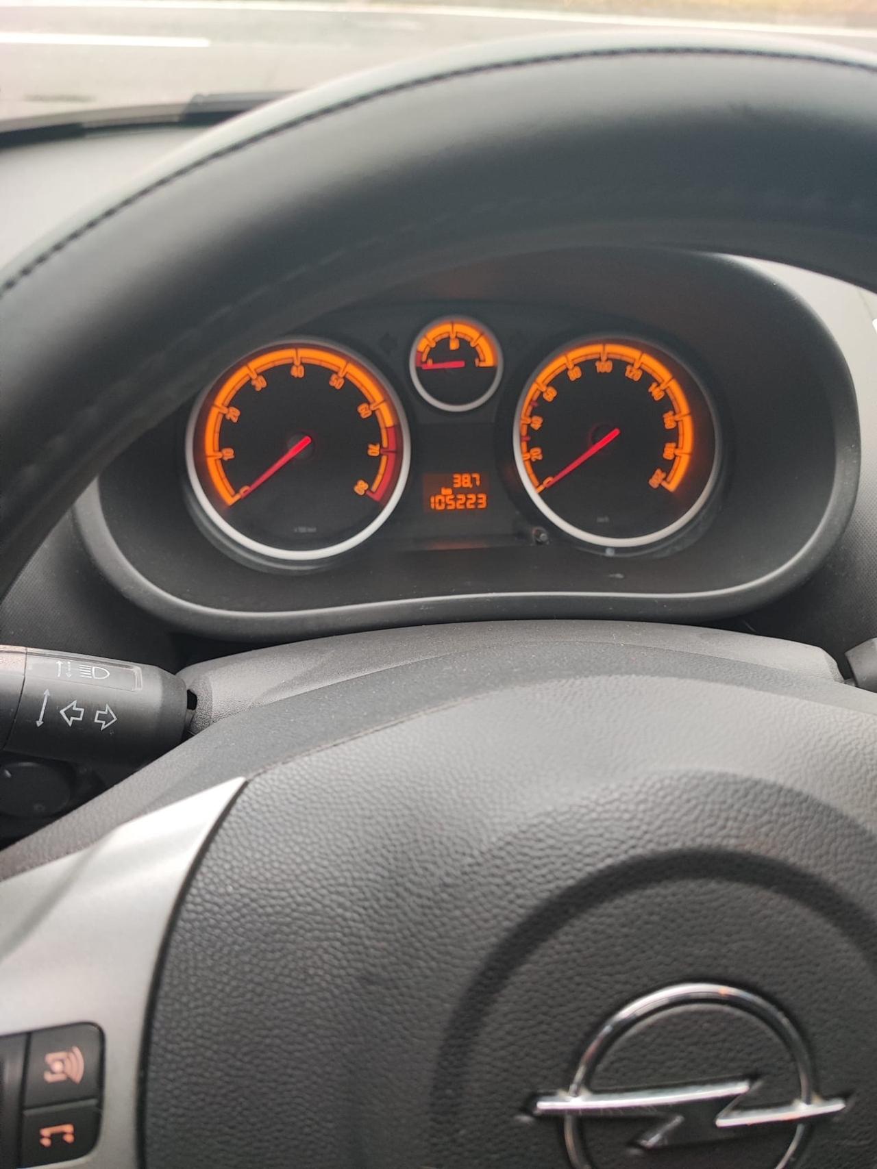 Opel Corsa 1.2 3 porte Sport