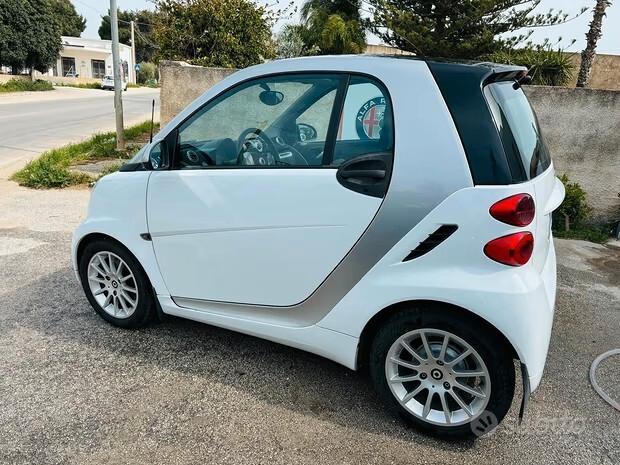 Smart ForTwo 1000 52 kW MHD coupé passion