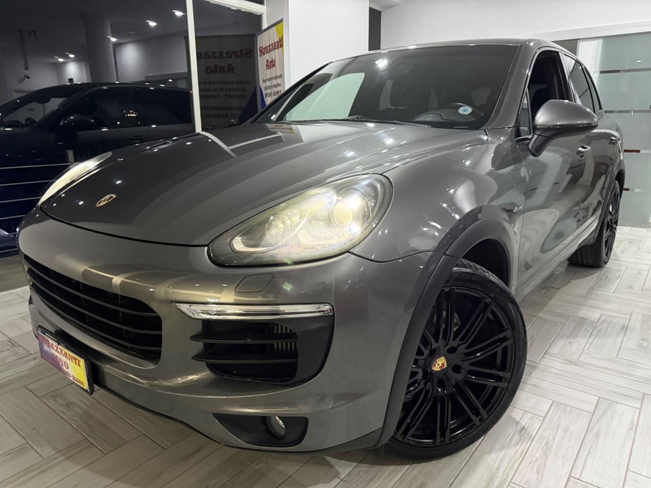 Porsche Cayenne 3.0D250cv BLACK+R21+CHRONO SPORT2016