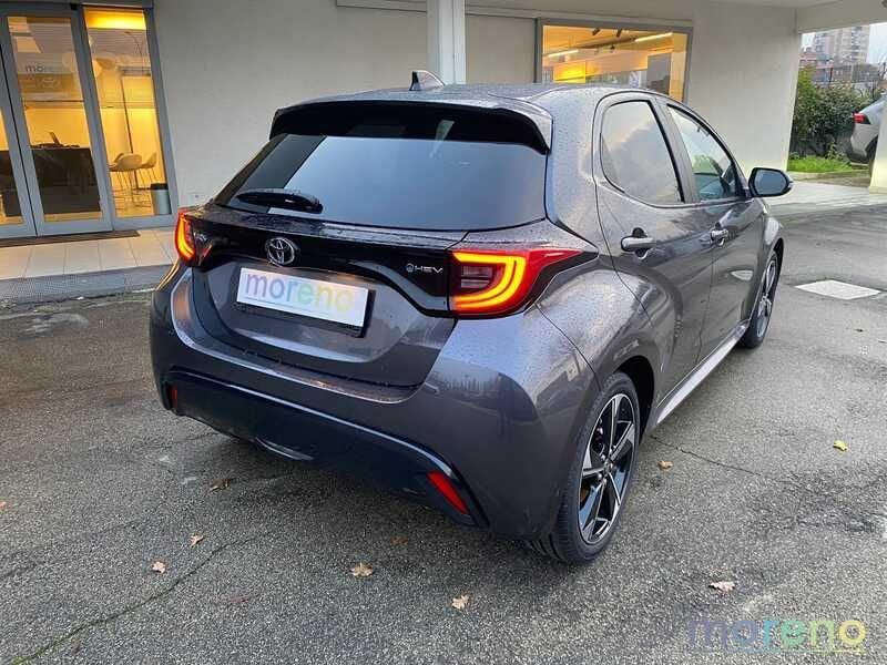 Toyota Yaris 1.5h 130 Lounge