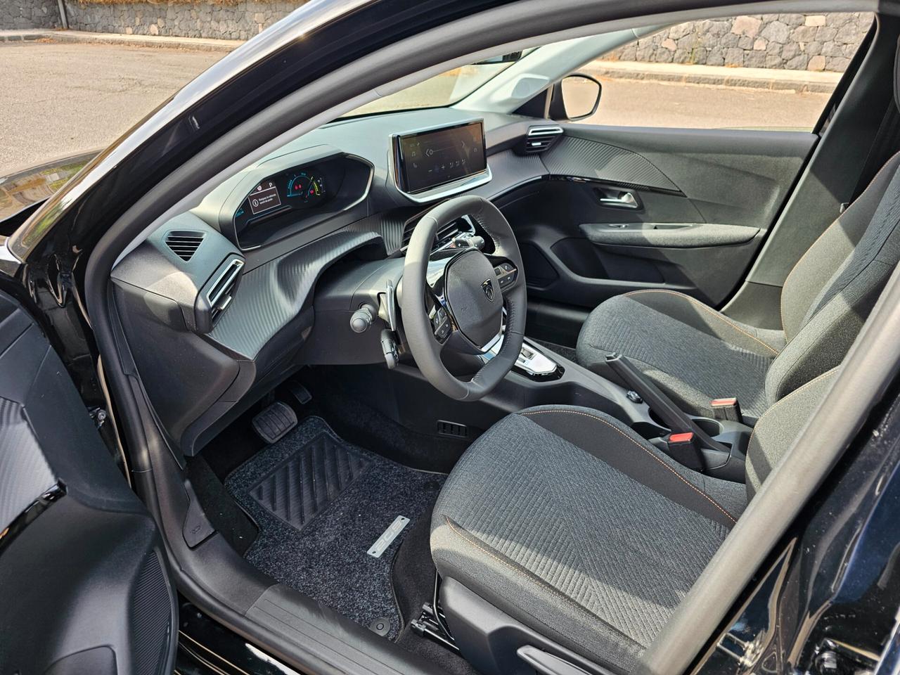 Peugeot 208 Hybrid 110 e-DCS6 Style