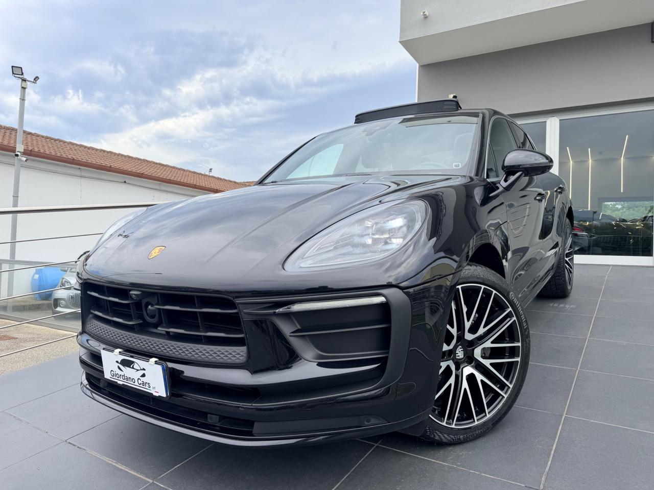 Porsche Macan 2.0 265cv in garanzia