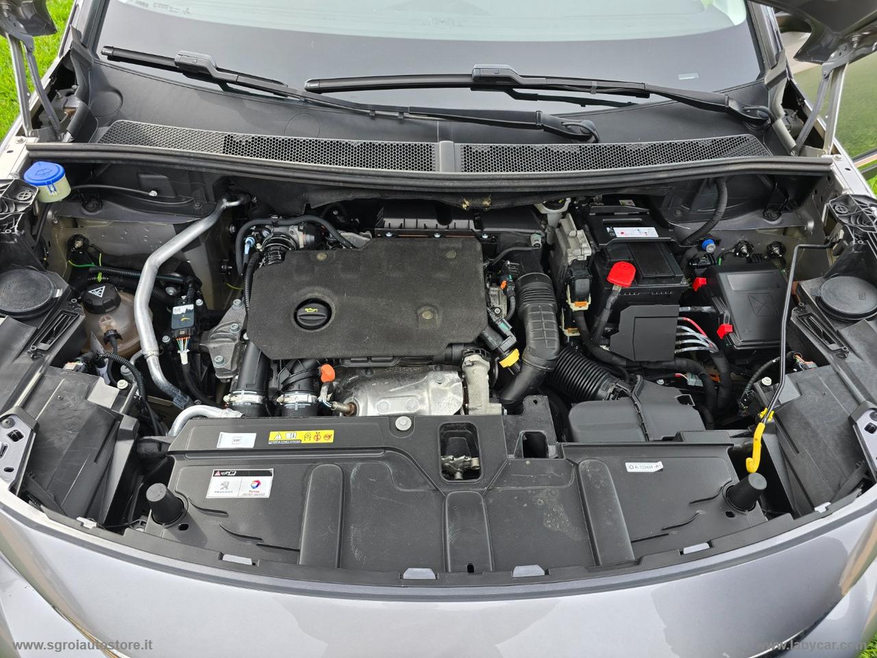 PEUGEOT 5008 BlueHDi 130 S&S EAT8 Allure