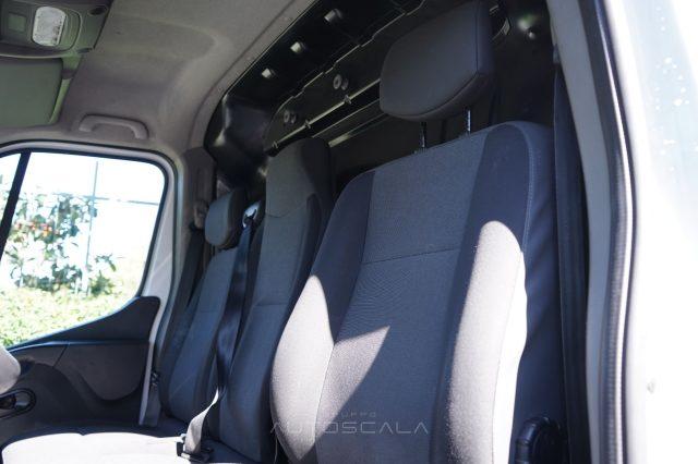 RENAULT Master T28 2.3 dCi 135 PC-TM Furgone Ice