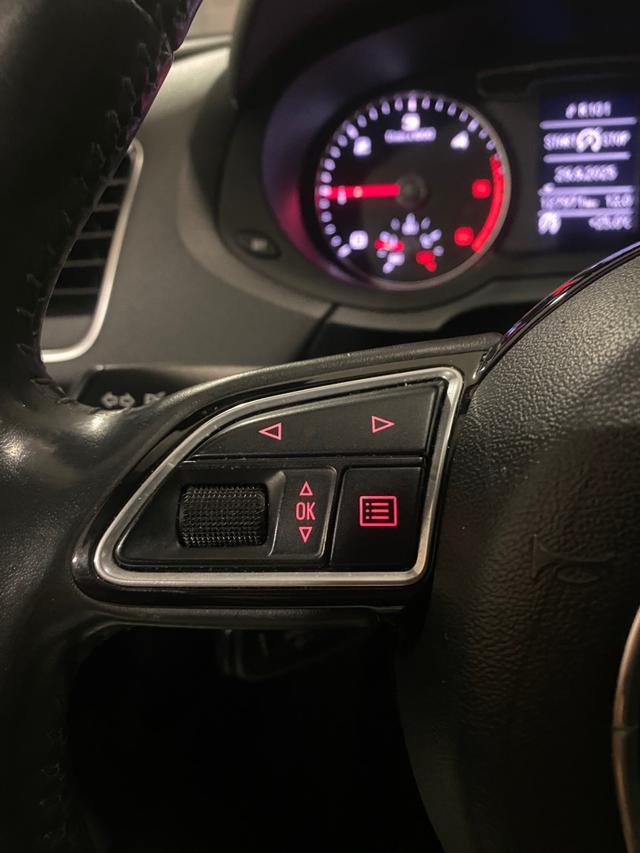 AUDI Q3 2.0 TDI 150 CV Business