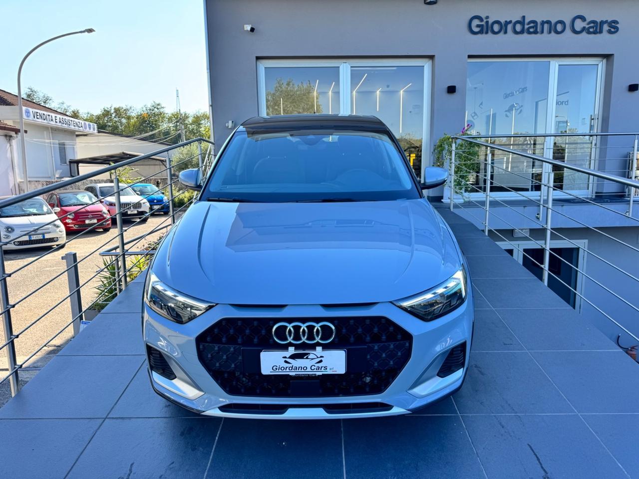Audi A1 citycarver 30 TFSI Identity Contrast