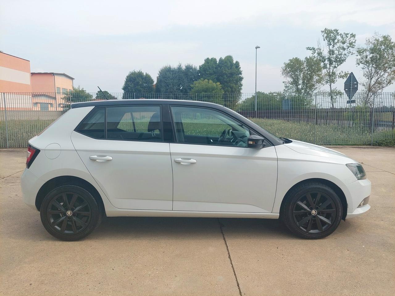 SKODA Fabia 1.4 TDI Twin Color Design Edit.- 2017