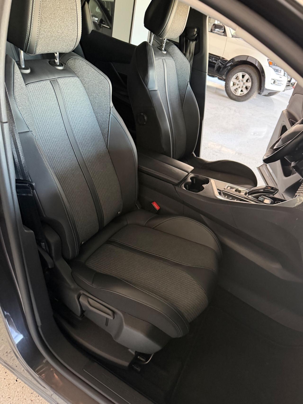 Peugeot 3008 BlueHDi 130 S&S EAT8 Allure Pack