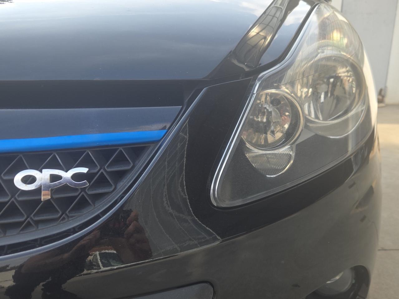 Opel Corsa 1.6 T 192CV 3 porte OPC