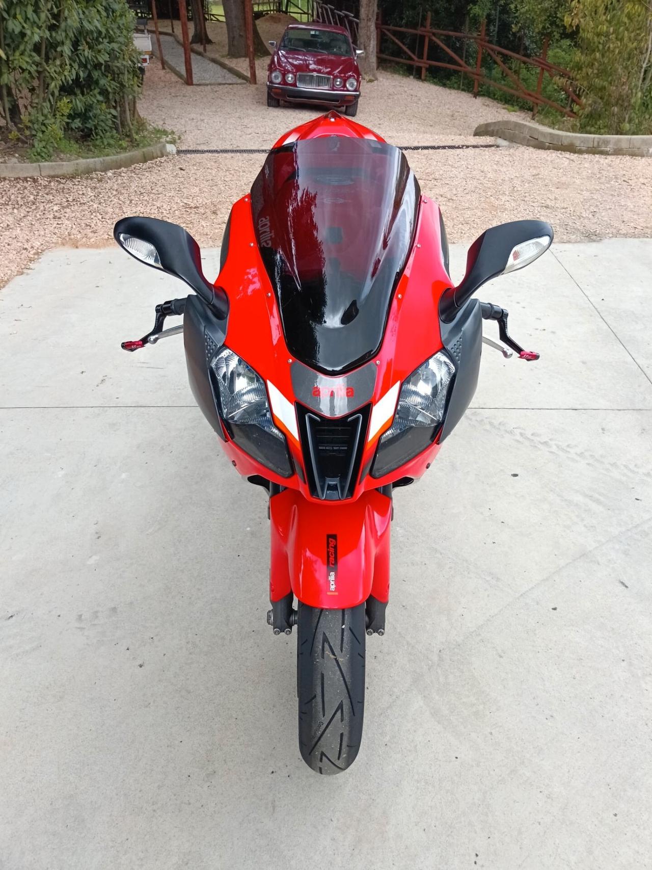 Aprilia RSV 1000