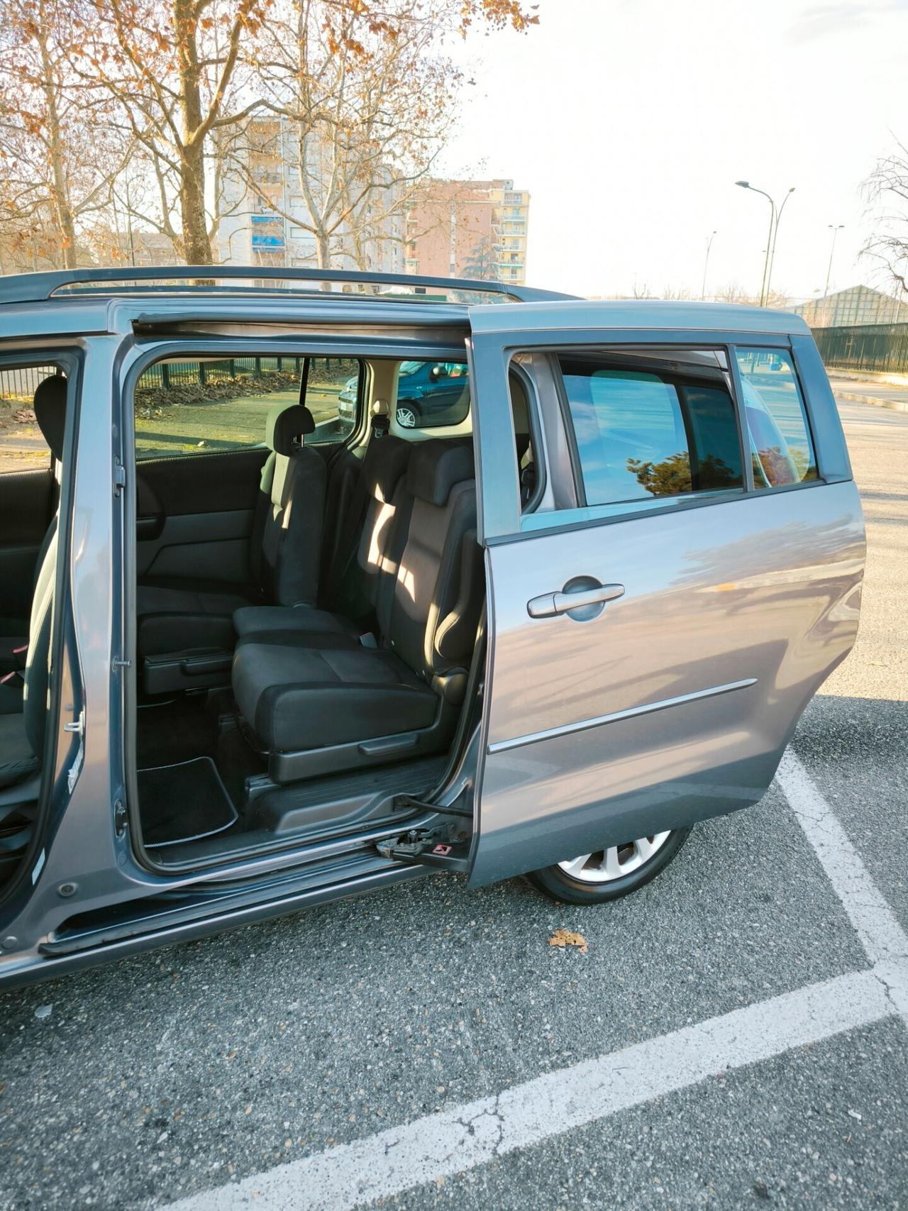 Mazda 5 Mazda5 2.0 MZ-CD 16V 110CV Extra 7 POSTI