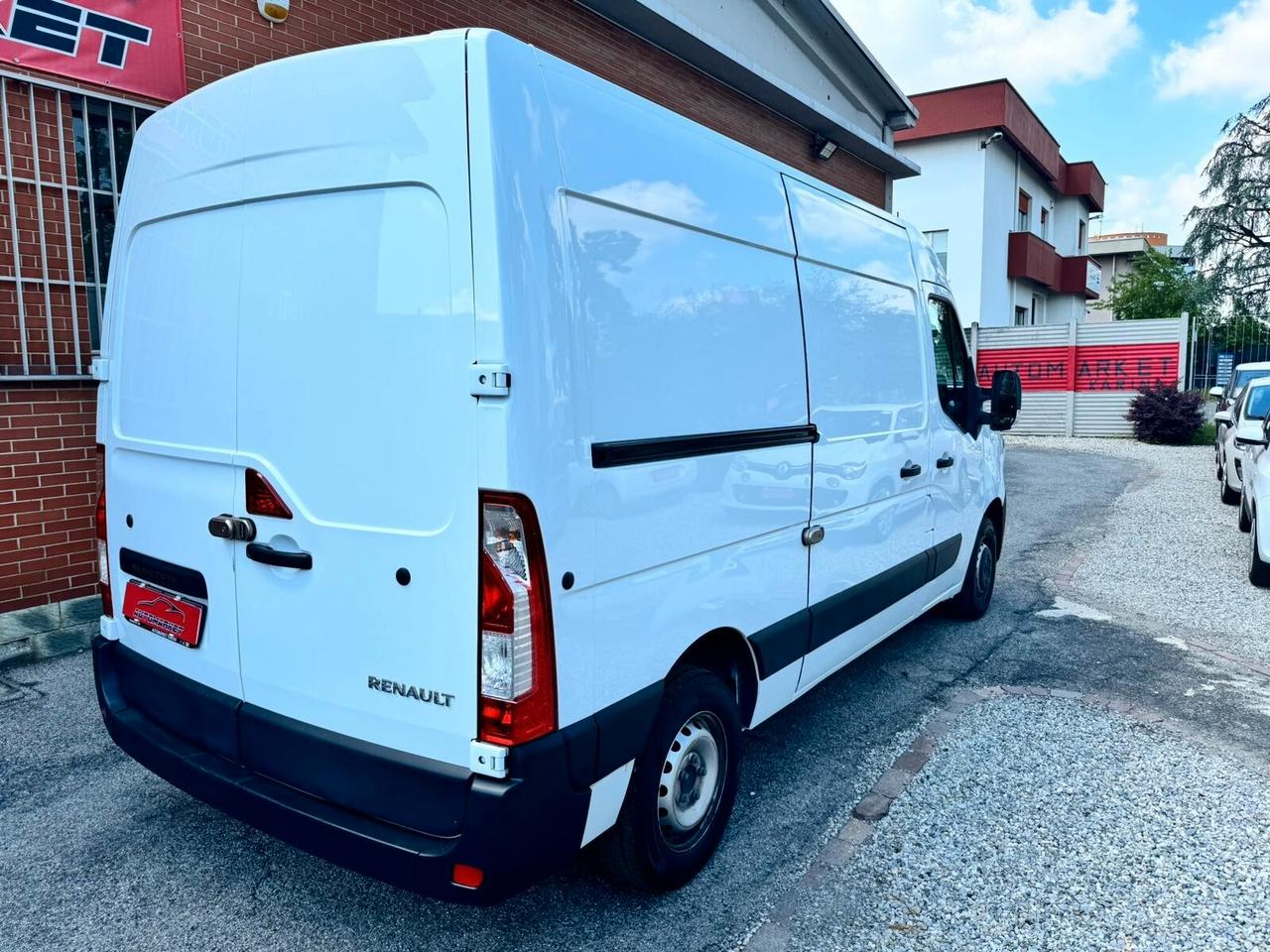 Renault Master 2.3 DCI 136CV L2H2