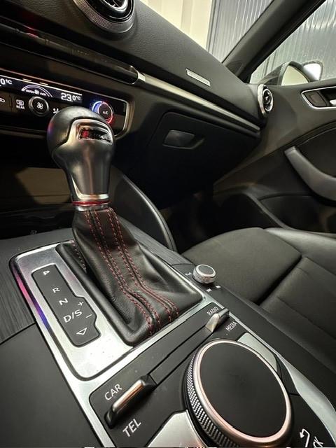 Audi S3 SPB 2.0 TFSI 300 CV quattro S tronic