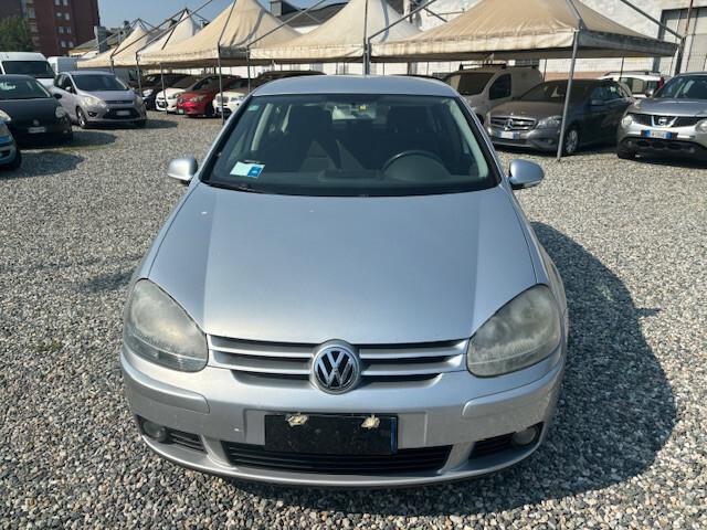 Volkswagen Golf 1.6 16V FSI 5p. Sportline