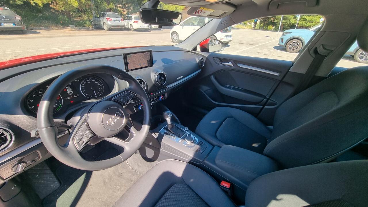 Audi A3 SPB 30 g-tron S tronic