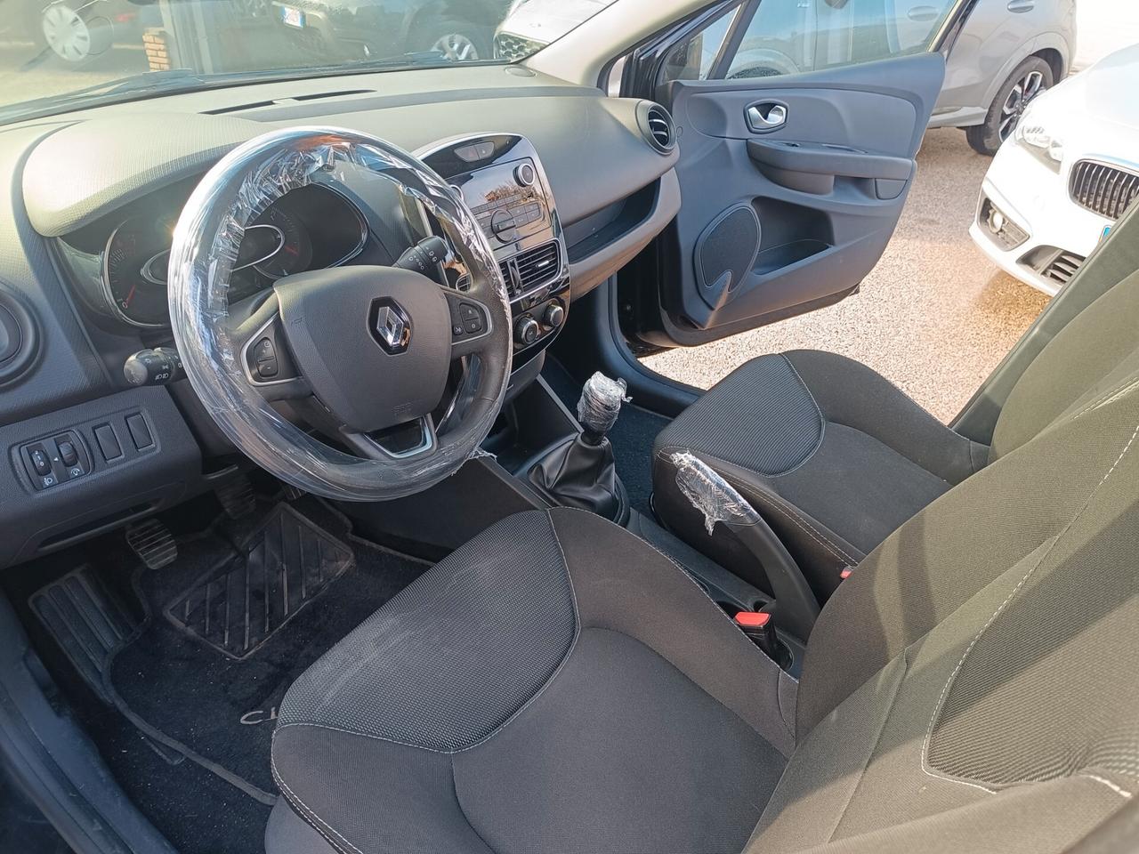 Renault Clio 1.2 75CV 5 porte Life