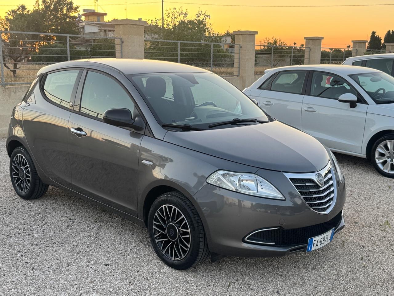 Lancia Ypsilon 1.2 69 CV 5 porte GPL Ecochic 30th Anniversary