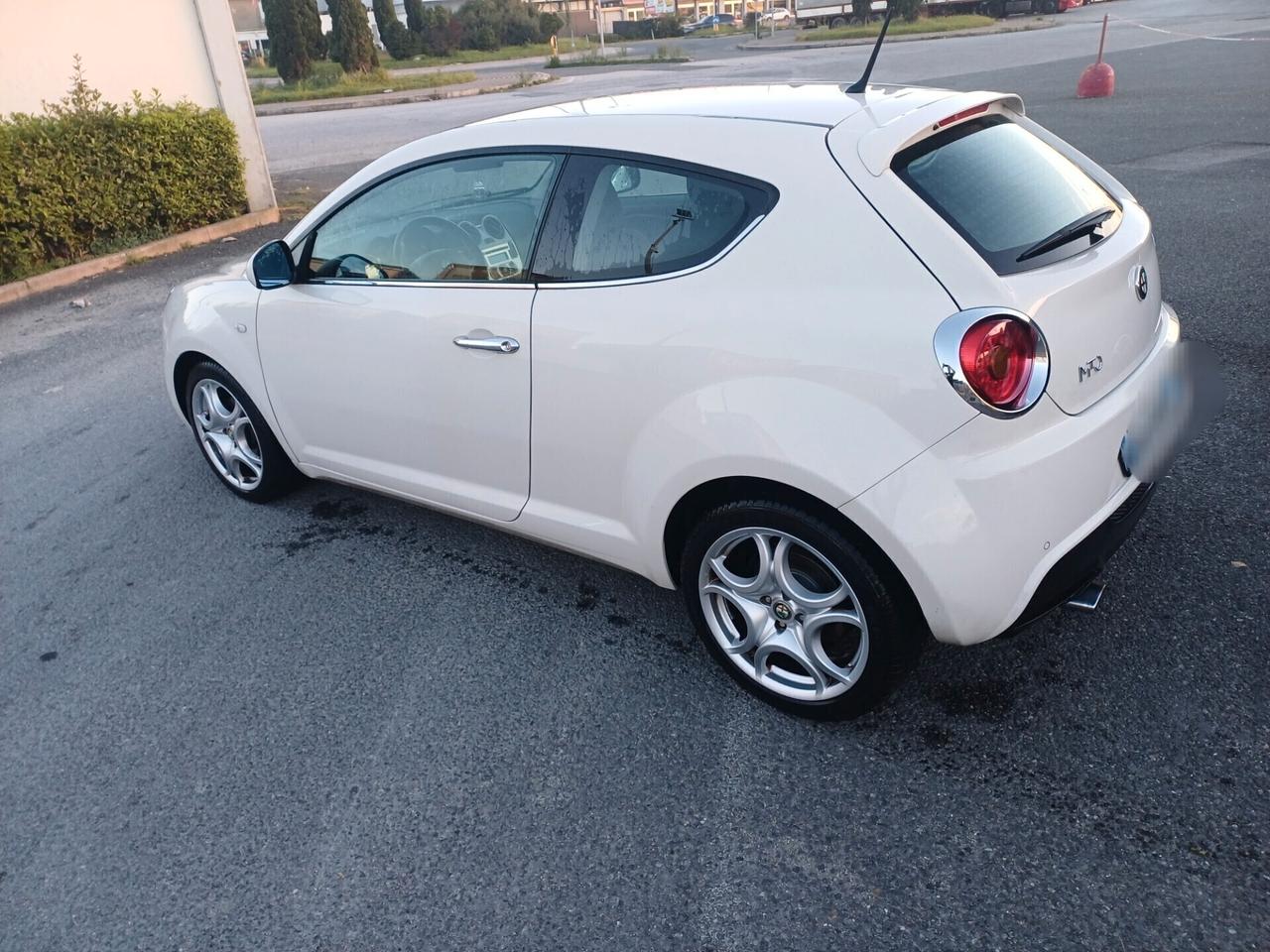 Alfa Romeo MiTo 1.3 Mjt Sport 2011