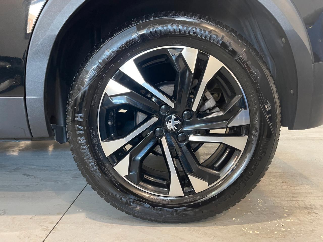 Peugeot 2008 PureTech 100 S&S Allure Pack