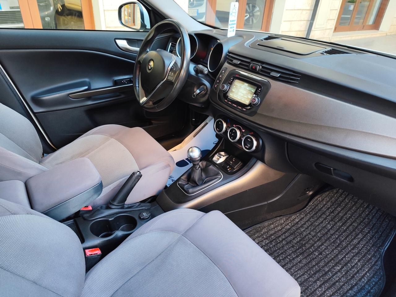 Alfa Romeo Giulietta 1.6 JTDm-2 105CV Distinctive