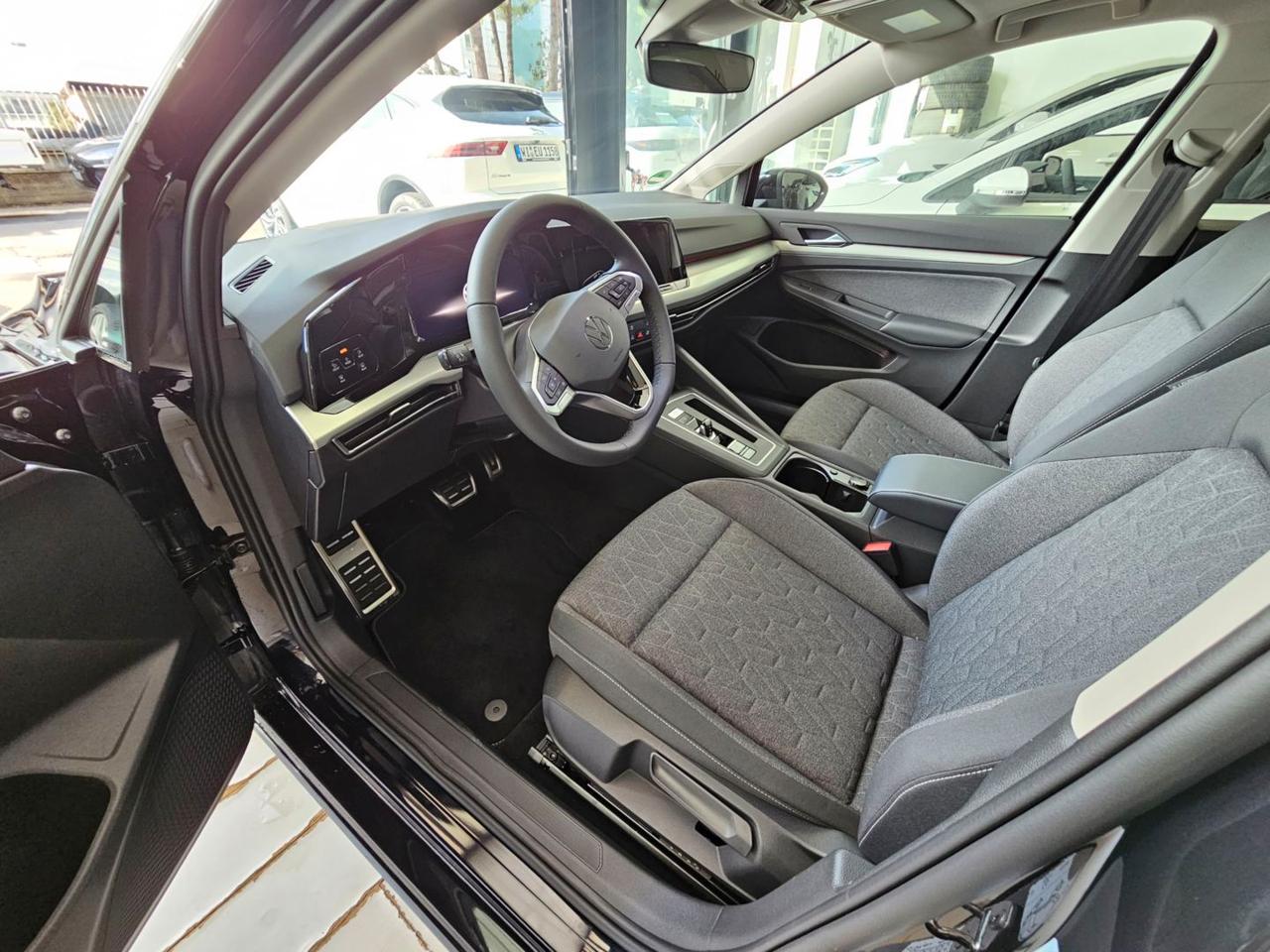Volkswagen Golf TDI MOVE LIFE C.16 Tetto Nav Led Matrix Clima3Zone