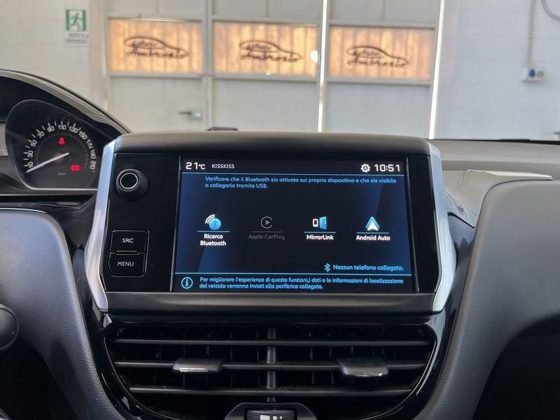 Peugeot 208 PureTech 82 Stop&Start 5 porte Signature TUA DA 99,00 EURO AL MESE