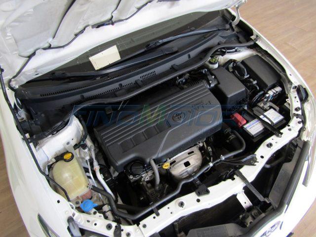 TOYOTA Auris 1.3i 100 CV 5 porte