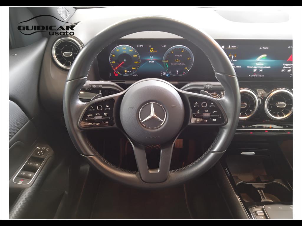 Mercedes-Benz GLA-H247 2020 - GLA 180 d Sport auto