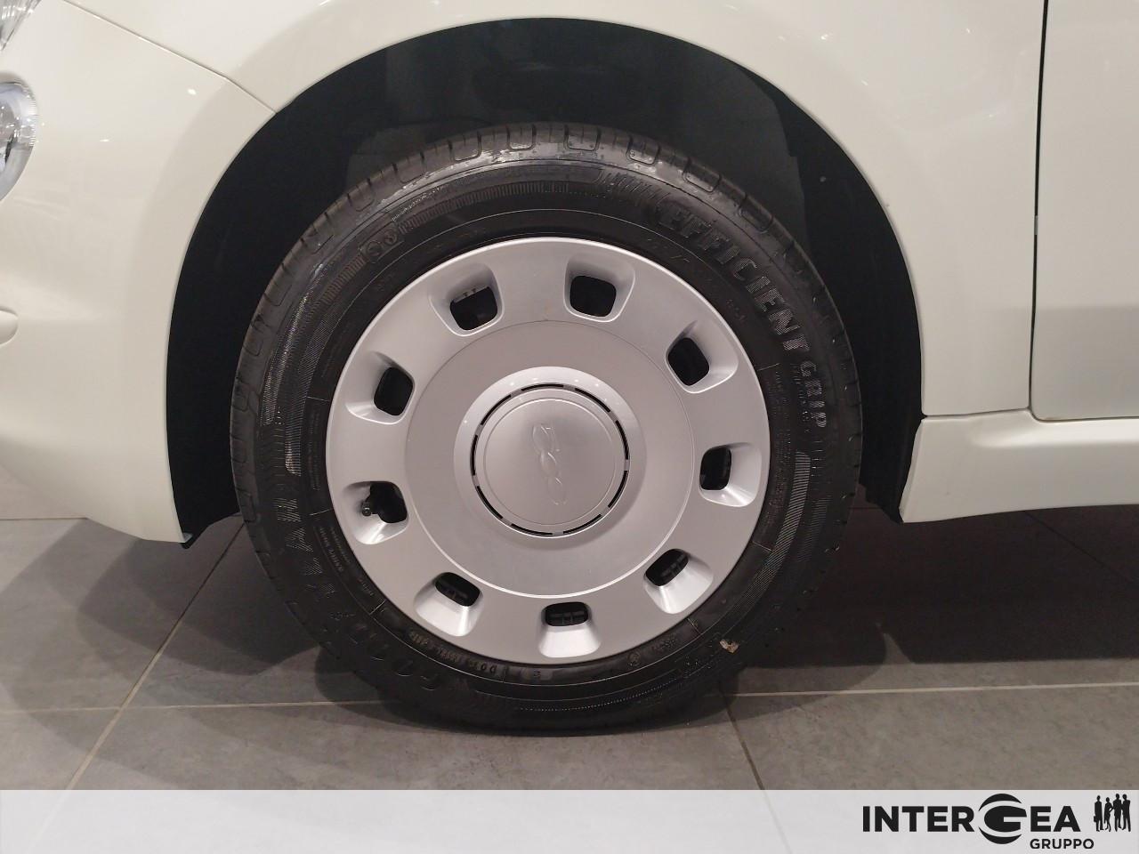 FIAT 500C 1.0 hybrid 70cv