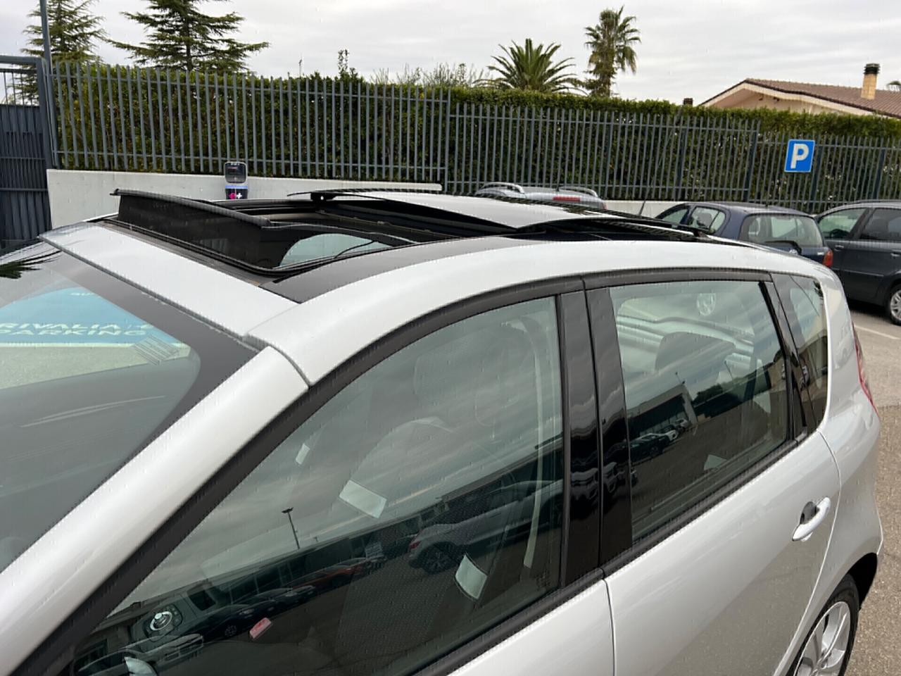 Renault Scenic Scénic X-Mod 1.5 dci 110cv TETTO - 2011