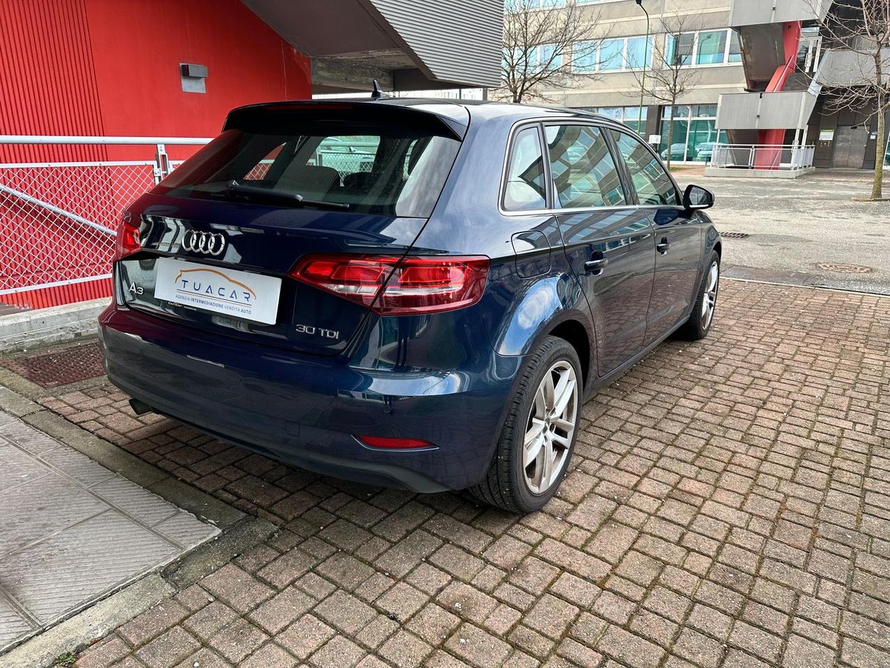 Audi A3 Business 1.6 30 TDI