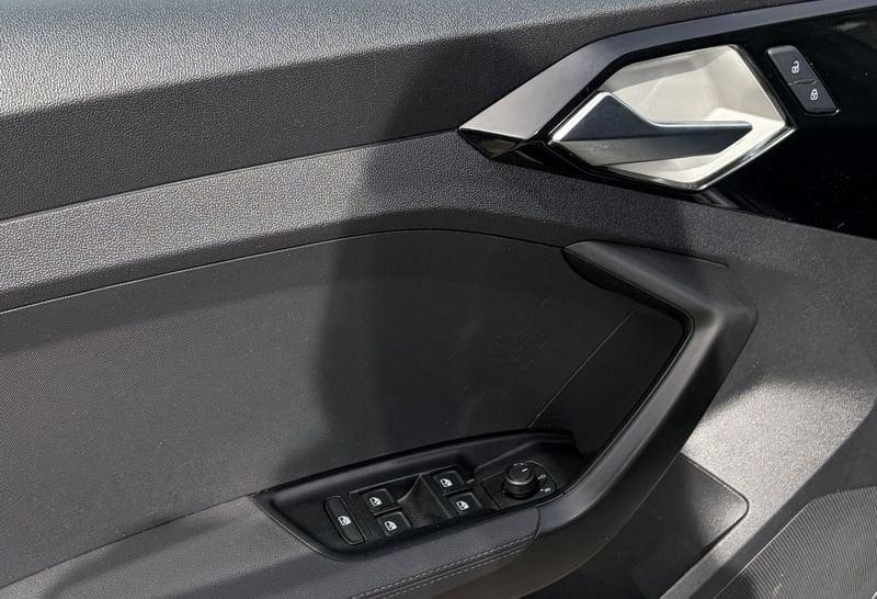 Audi A1 SPB S Line esterno 1.0 TFSI 110CV S-Tronic 30