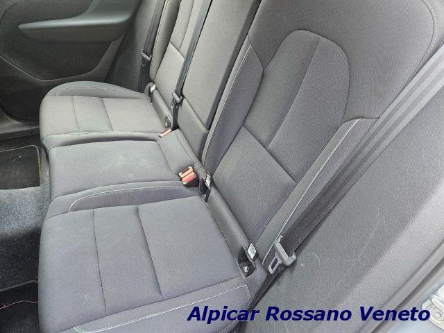 VOLVO XC40 automatico Business PLAGHIN