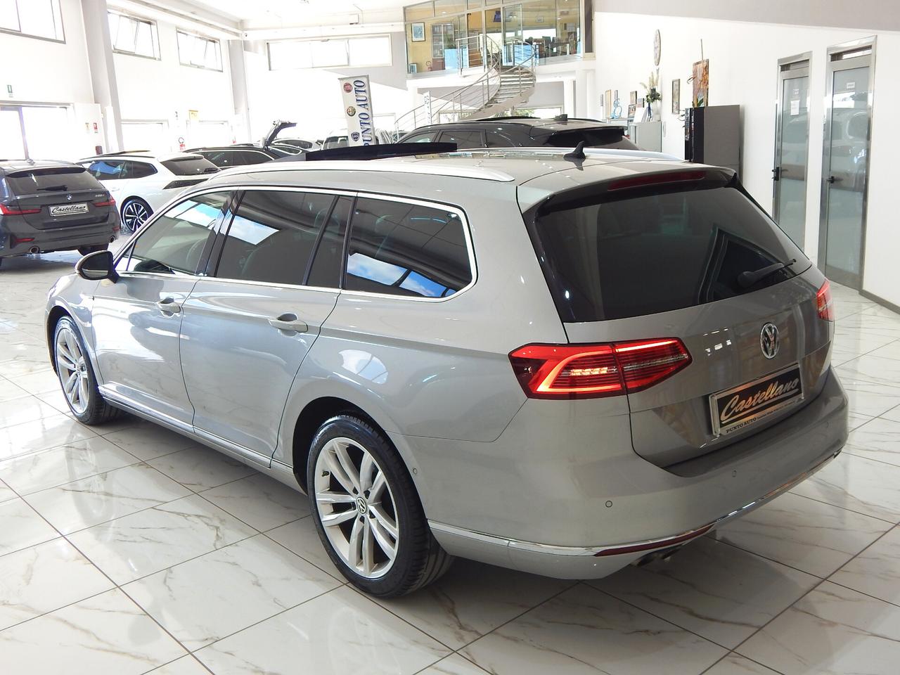 Volkswagen Passat Variant 2.0 TDI Highline 4motion 190cv DSG TETTO-NAVI-PELLE-LED