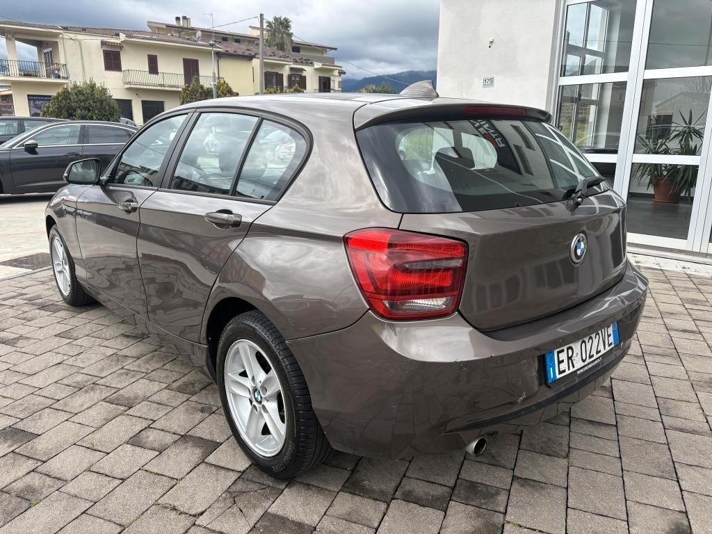 Bmw 118 d 5p. 143cv Unique