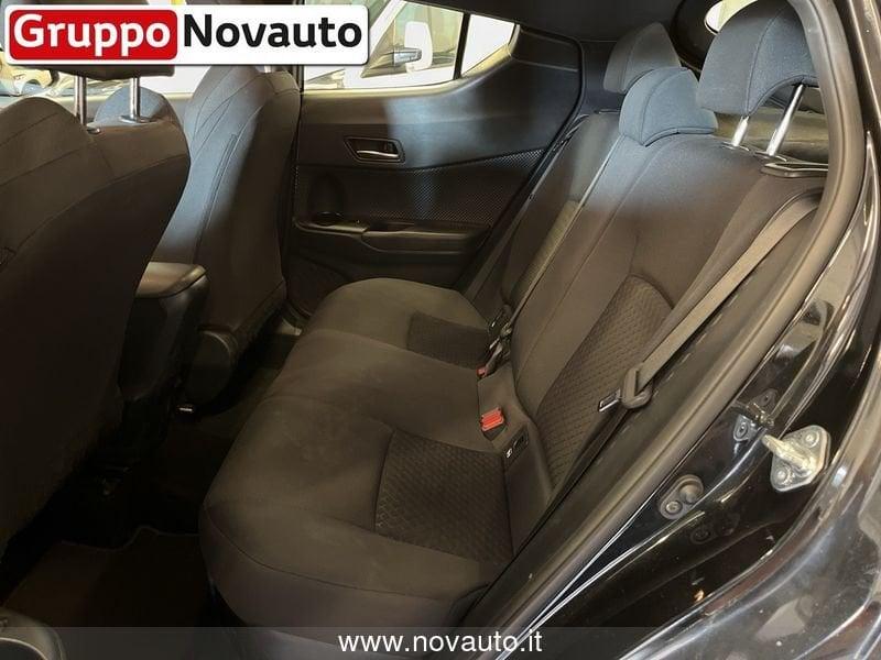 Toyota C-HR C-HR 1.8 Hybrid E-CVT Active
