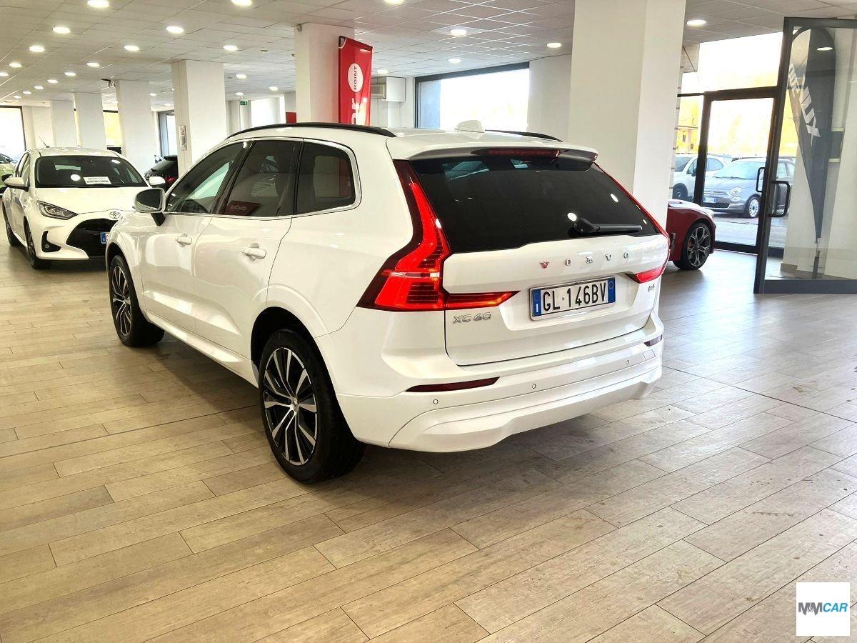 VOLVO - XC60 - Scegli Versione
