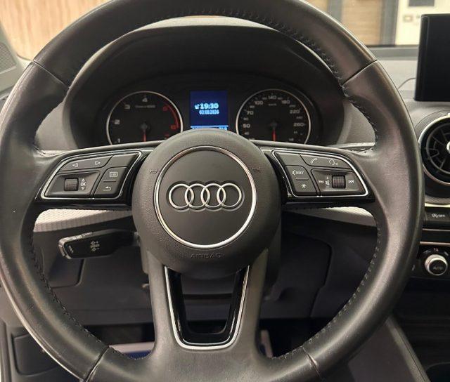 AUDI Q2 35 TDI S tronic Business