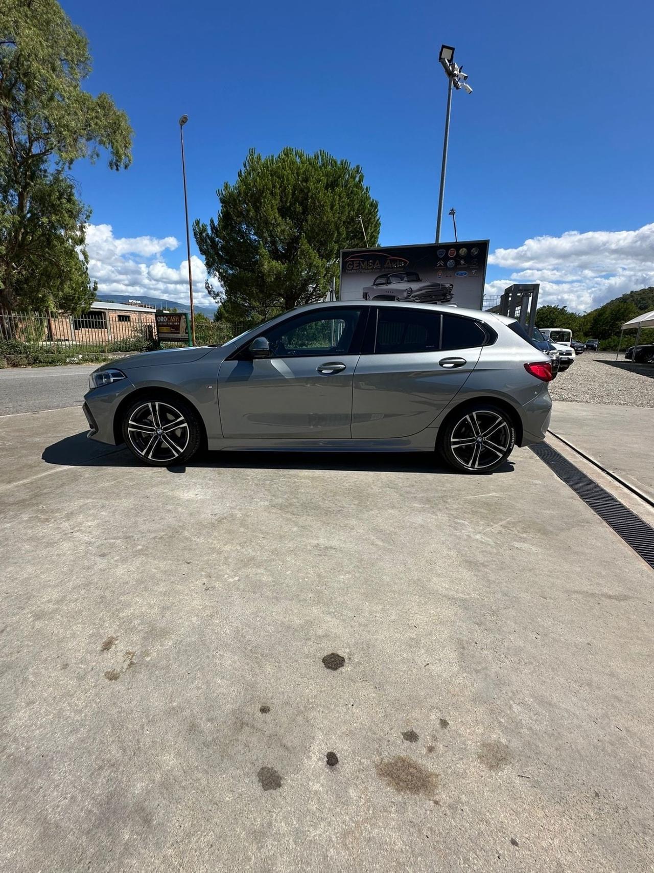Bmw 118 118d 5p. Msport
