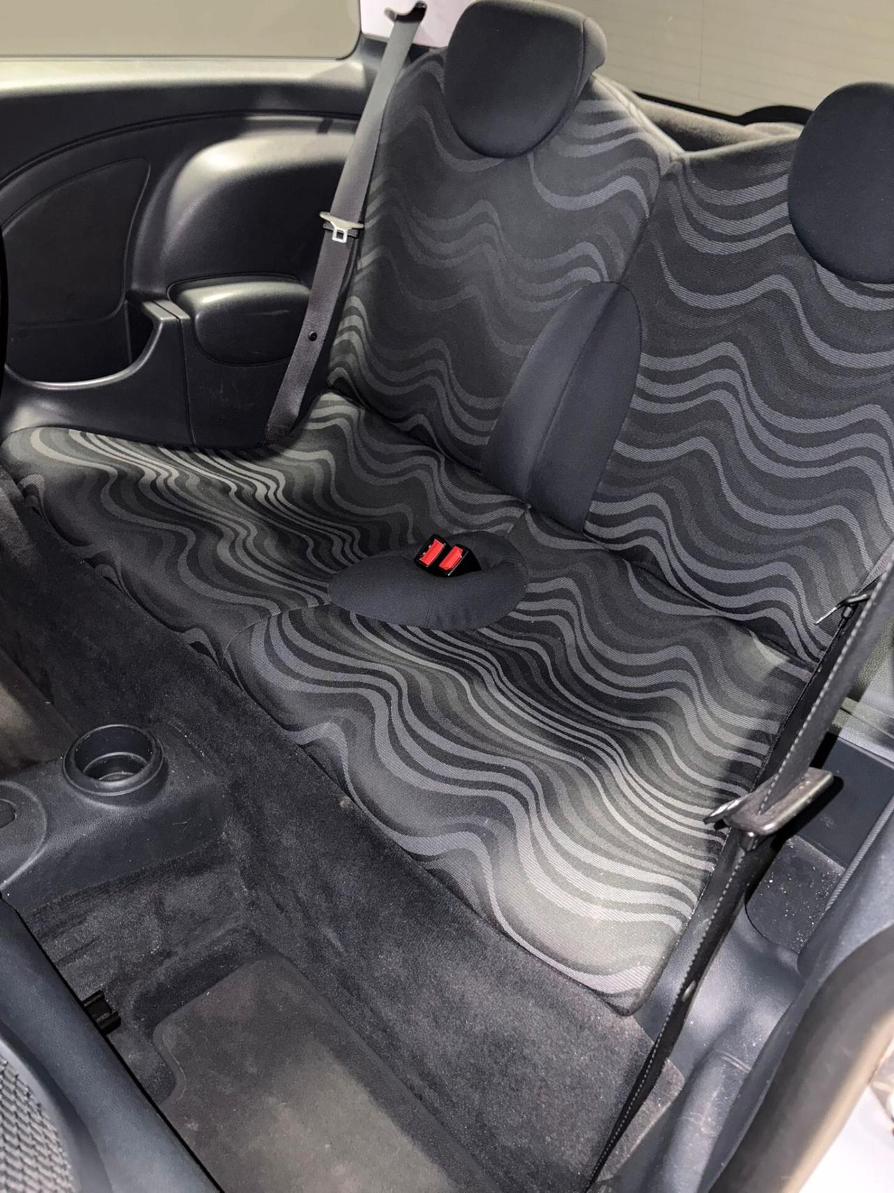 MINI COOPER DEL 2003 BENZINA 130.000 KM