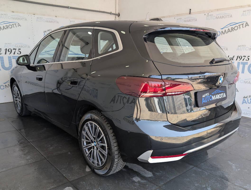 BMW Serie 2 220i mhev 48V Luxury auto