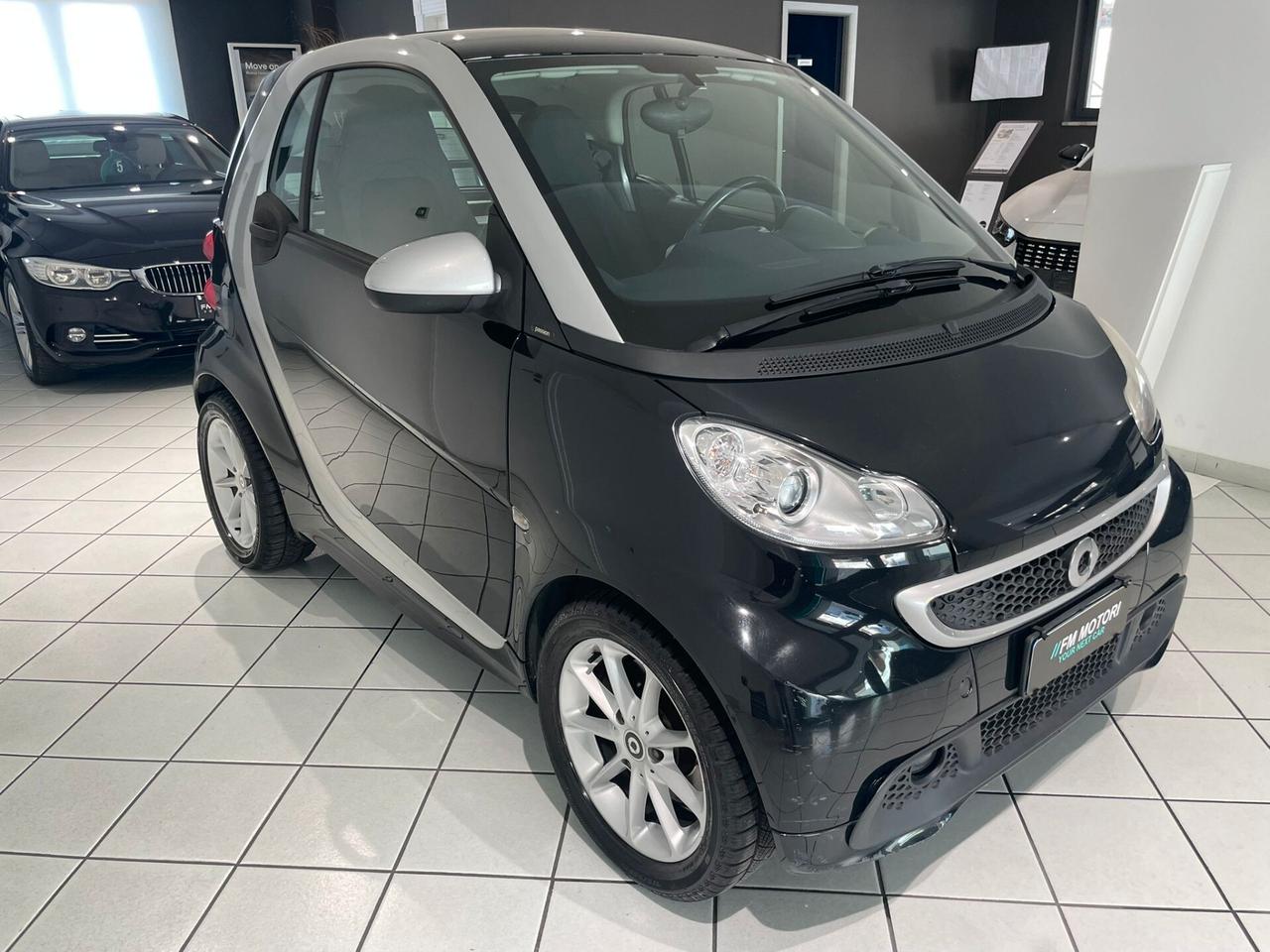 Smart ForTwo 1000 52 kW MHD coupé passion